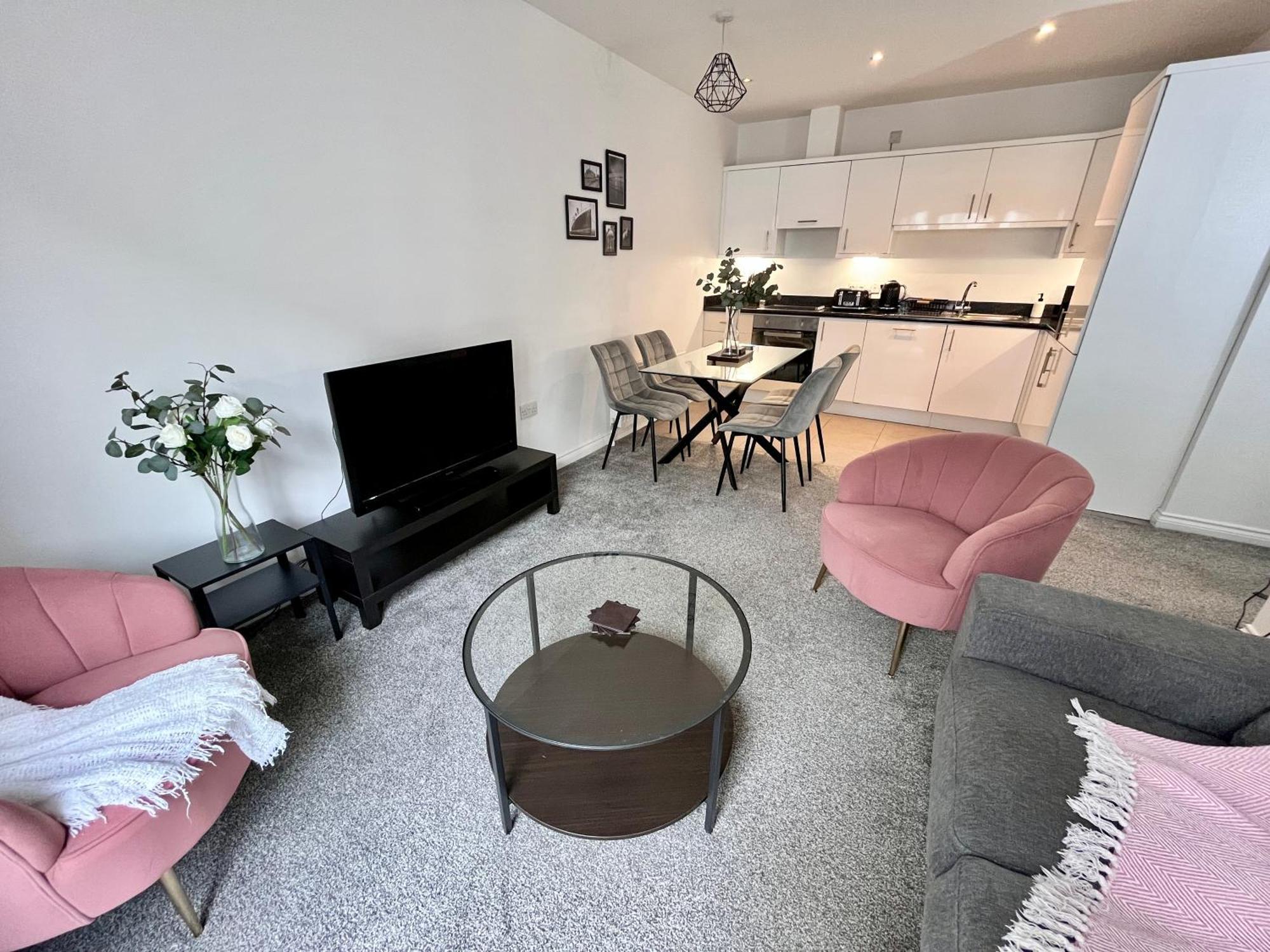 Writer's Square Apartment